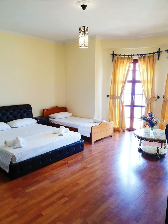 Guesthouse Central Sarande - 777 Ngoại thất bức ảnh