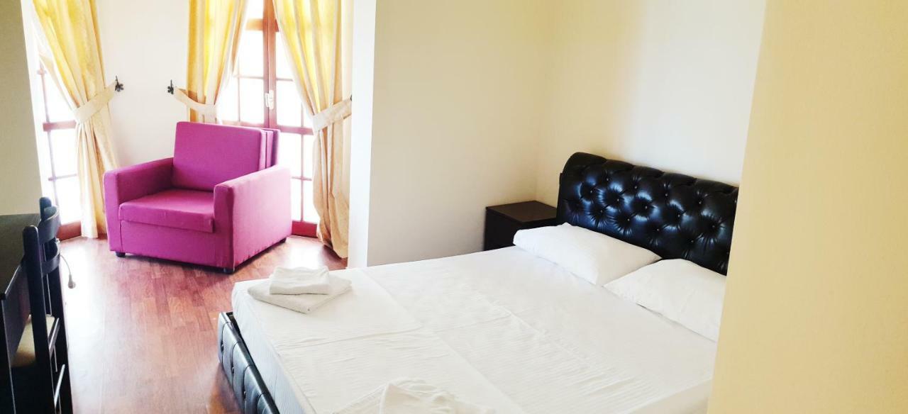 Guesthouse Central Sarande - 777 Ngoại thất bức ảnh